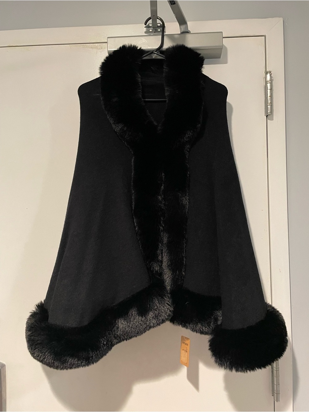 Black Faux Fur Trim Cape - Women's Elegant Layering